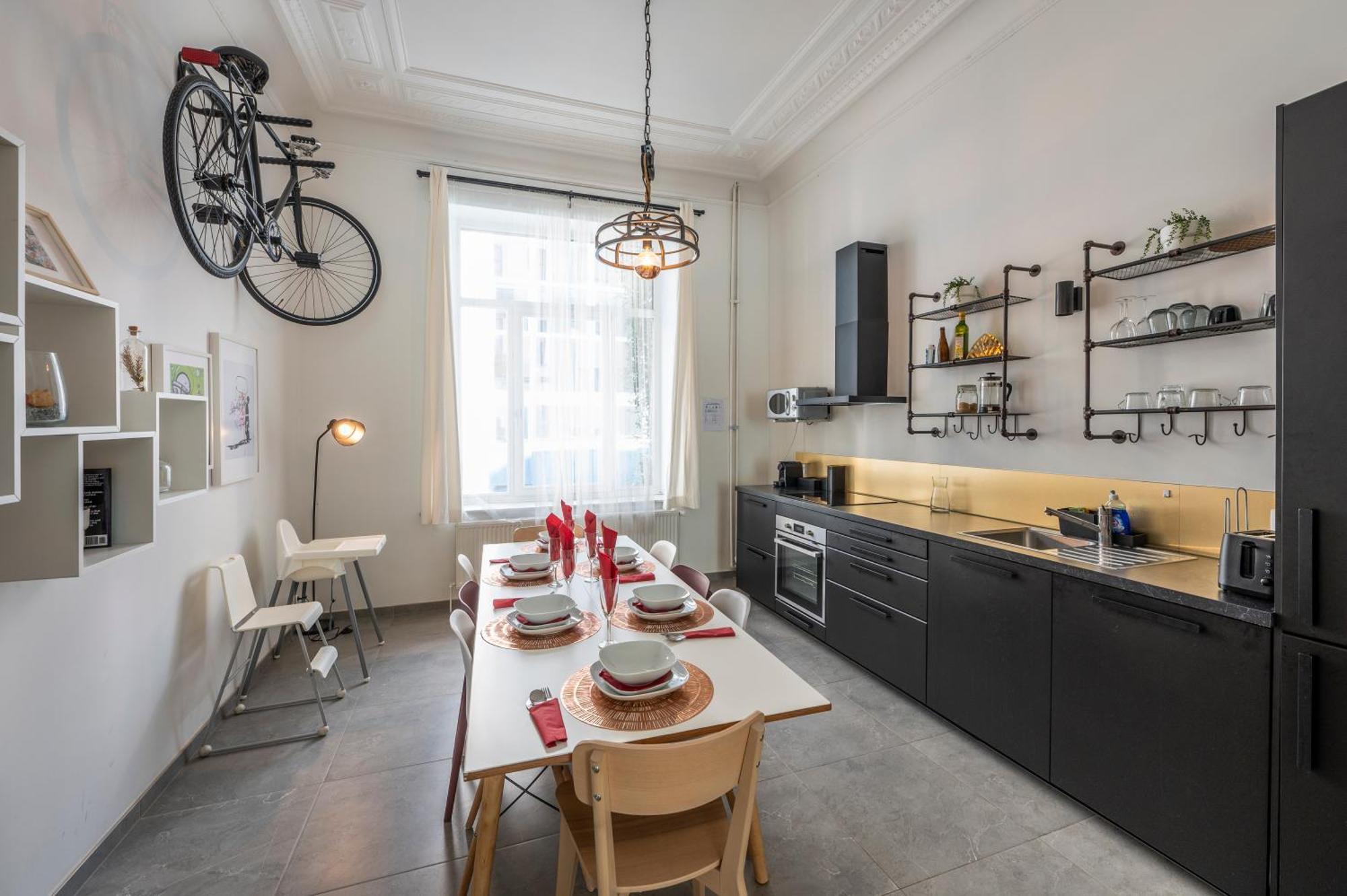 Superb 3 Bedroom & 3 Bathroom Duplex In Brussels City Centre Екстер'єр фото